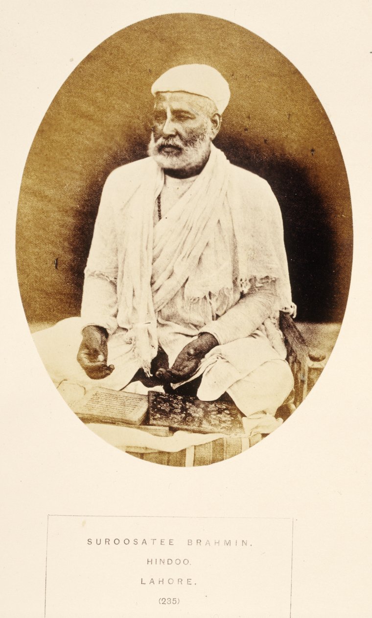 जे। फोर्ब्स वॉटसन द्वारा भारत की जनता से, सरोसेते ब्राह्मण, हिंडू, लाहौर, 1868 प्रकाशित (एल्बम प्रिंट) द्वारा अंग्रेजी फोटोग्राफर