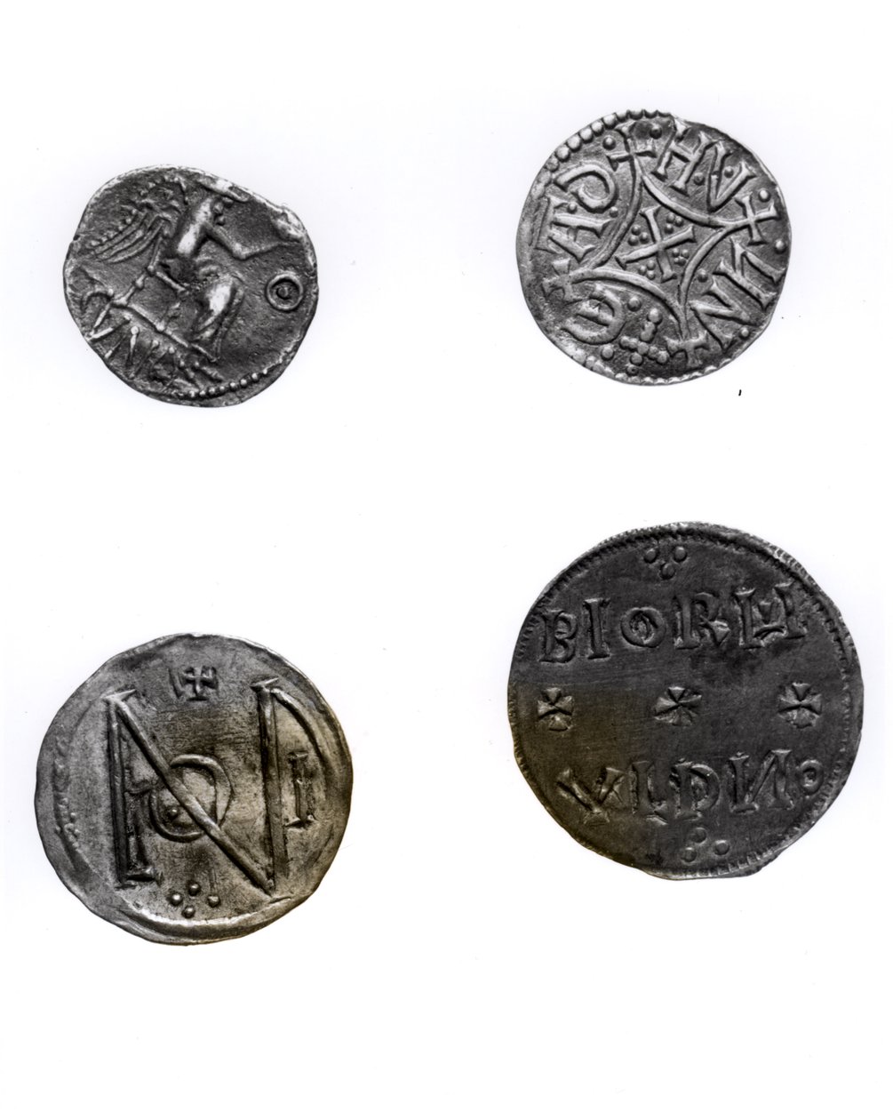 Cunobelinus या Cymbeline (d.43 AD), Offa, Mercia के राजा (757-96 AD) और अल्फ्रेड (871-99 AD) के सिक्के और एडवर्ड द एल्डर (871-990 AD) (सिल्वर) द्वारा अंग्रेजी स्कूल