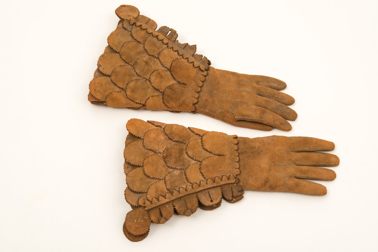 पुरुषों के चमड़े के बख्तरबंद दस्ताने, c.1600-50 (भारी चमड़े का चमड़ा) द्वारा अंग्रेजी स्कूल