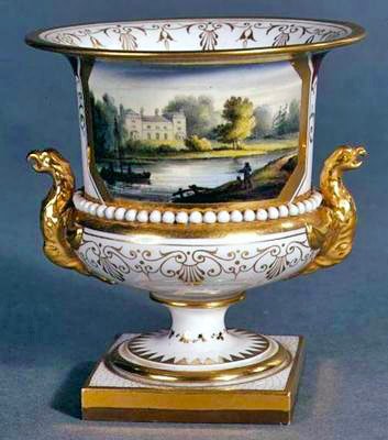 फ्लाइट, बर्र और बर्र द्वारा वर्सेस्टर फूलदान, c.1830-35 (सिरेमिक) द्वारा अंग्रेजी स्कूल