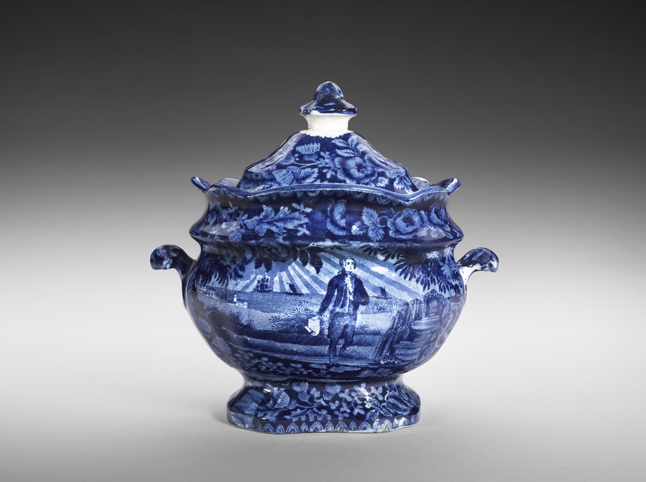 चीनी का कटोरा, c.1818-46 (ट्रांसफर प्रिंट के साथ सीसा-चमकता हुआ मिट्टी के बरतन) द्वारा हनोक वुड एंड संस