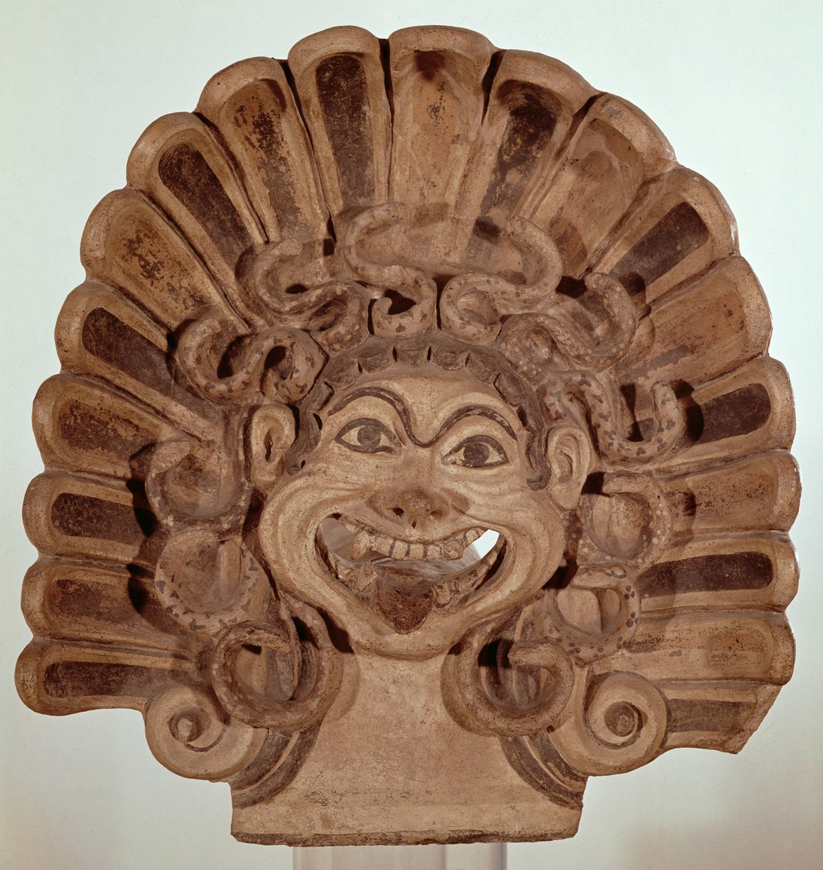 पोर्टोकोनो टेम्पल, वेई से एक gorgon के प्रमुख के साथ पूर्वकाल, सी। 500 ई.पू. द्वारा इट्रस्केन