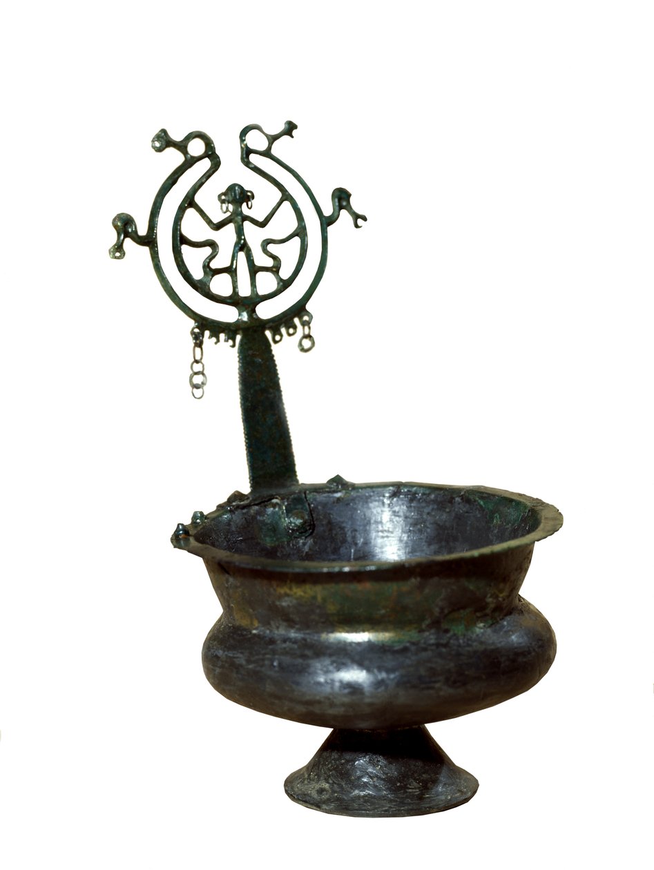 सजावटी संभाल और मानव आकृति (कांस्य) के साथ कप द्वारा इट्रस्केन
