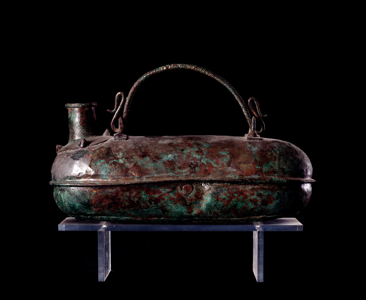 Etruscan सभ्यता: Vulci में कांस्य चार की कब्र से कांस्य आस्कोस, 680-670 ईसा पूर्व द्वारा इट्रस्केन