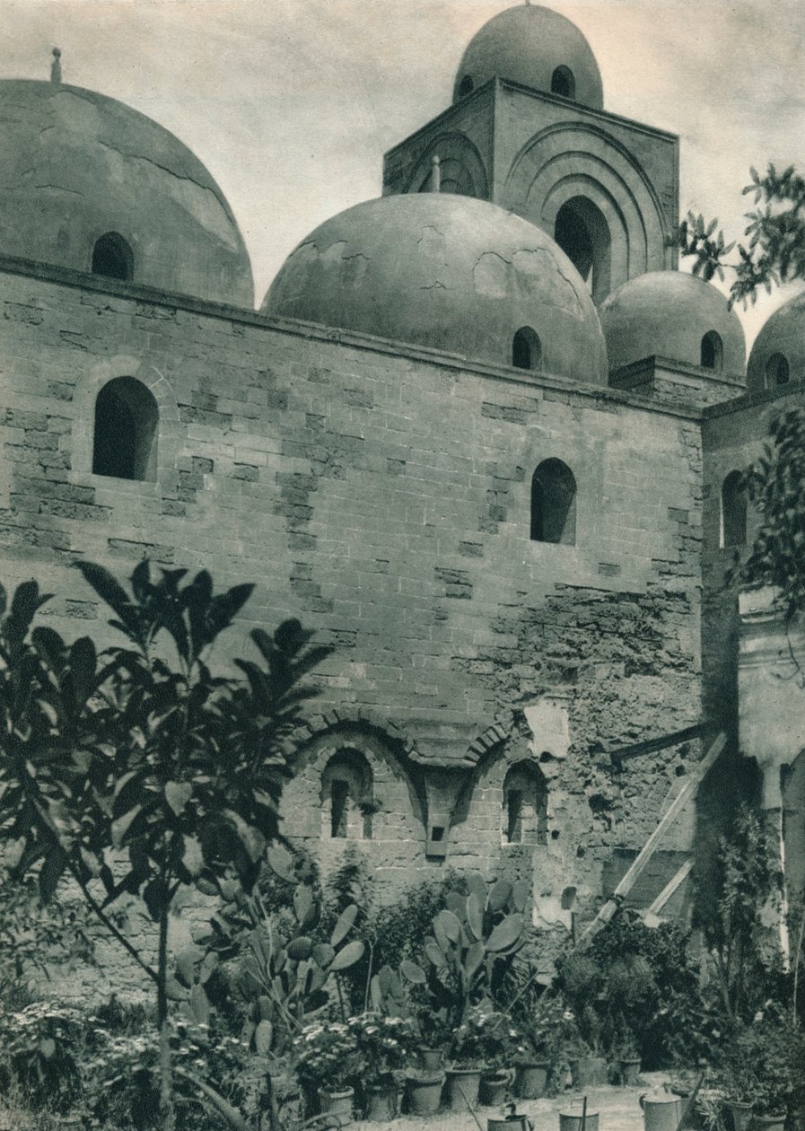 चर्च ऑफ़ सैन जियोवानी डिली एरेमिटी, पलेर्मो, सिसिली, इटली, 1927। द्वारा यूजेन पोपेल