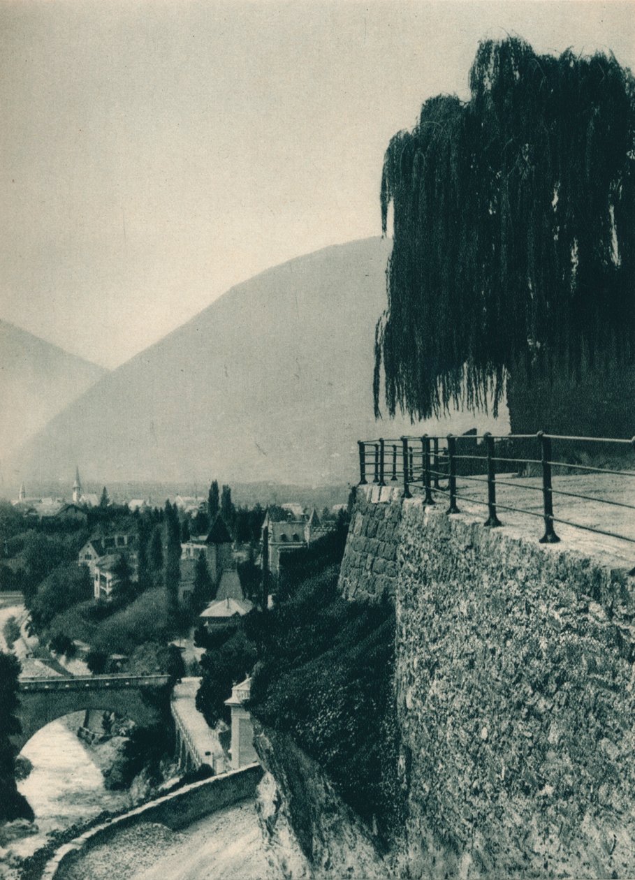 शहर का नज़ारा, मेरानो, साउथ टायरॉल, इटली, 1927 द्वारा यूजेन पोपेल
