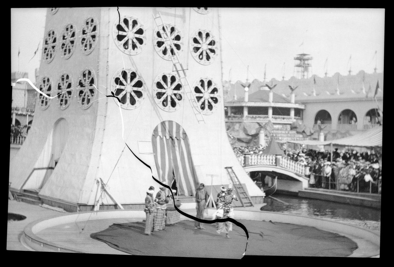 लूना पार्क, 1903 (नाइट्रेट नकारात्मक) द्वारा यूजीन वेमलिंगर