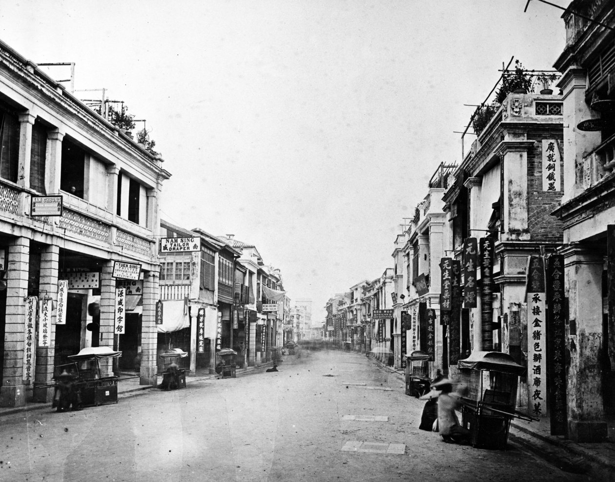 क्वींस रोड, हांगकांग, c.1875 द्वारा यूरोपीय फोटोग्राफर