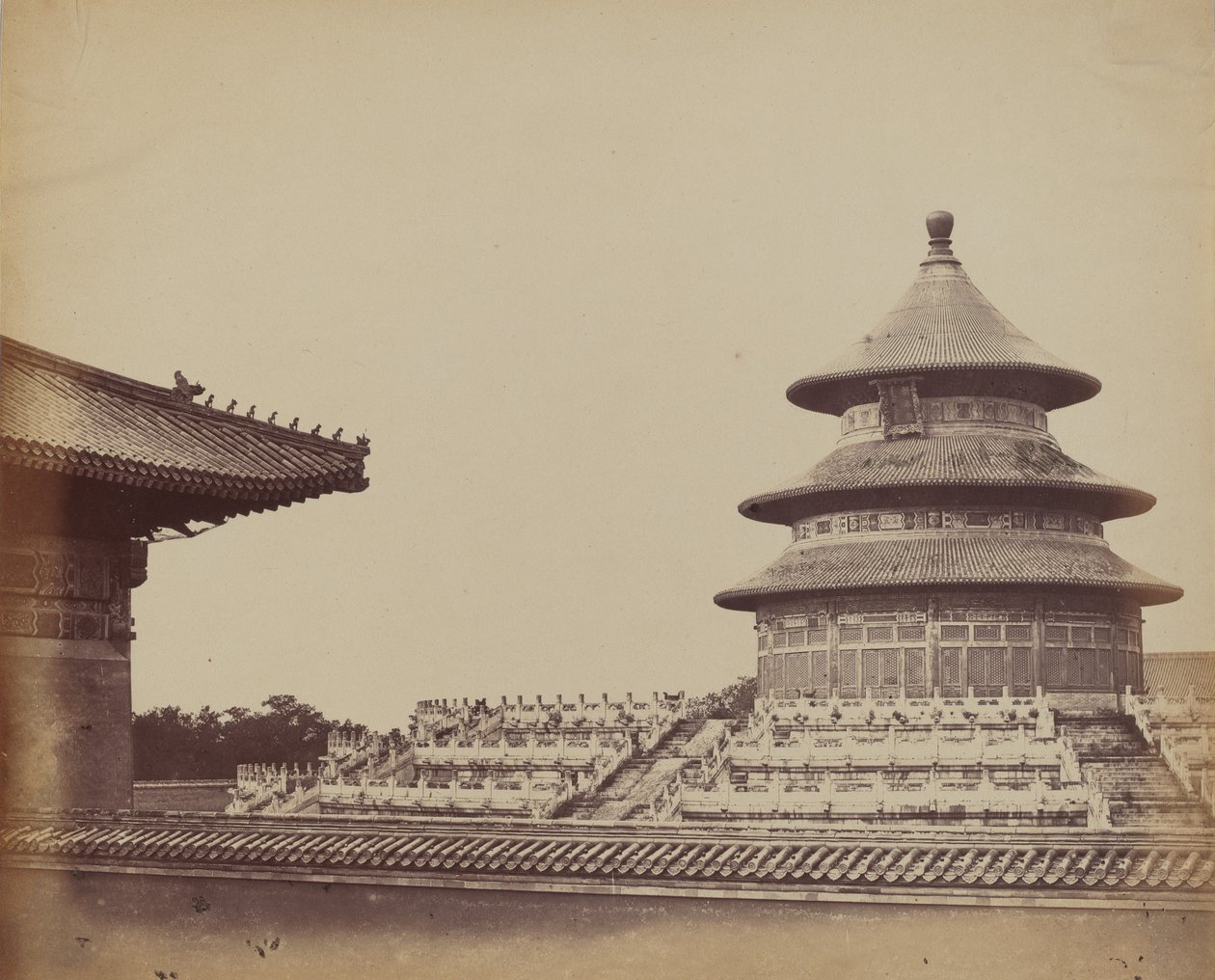 चीन के शहर में जहां पुजारी जलाए जाते हैं वहां से स्वर्ग का मंदिर... अक्टूबर 1860। द्वारा फेलिस बीटो