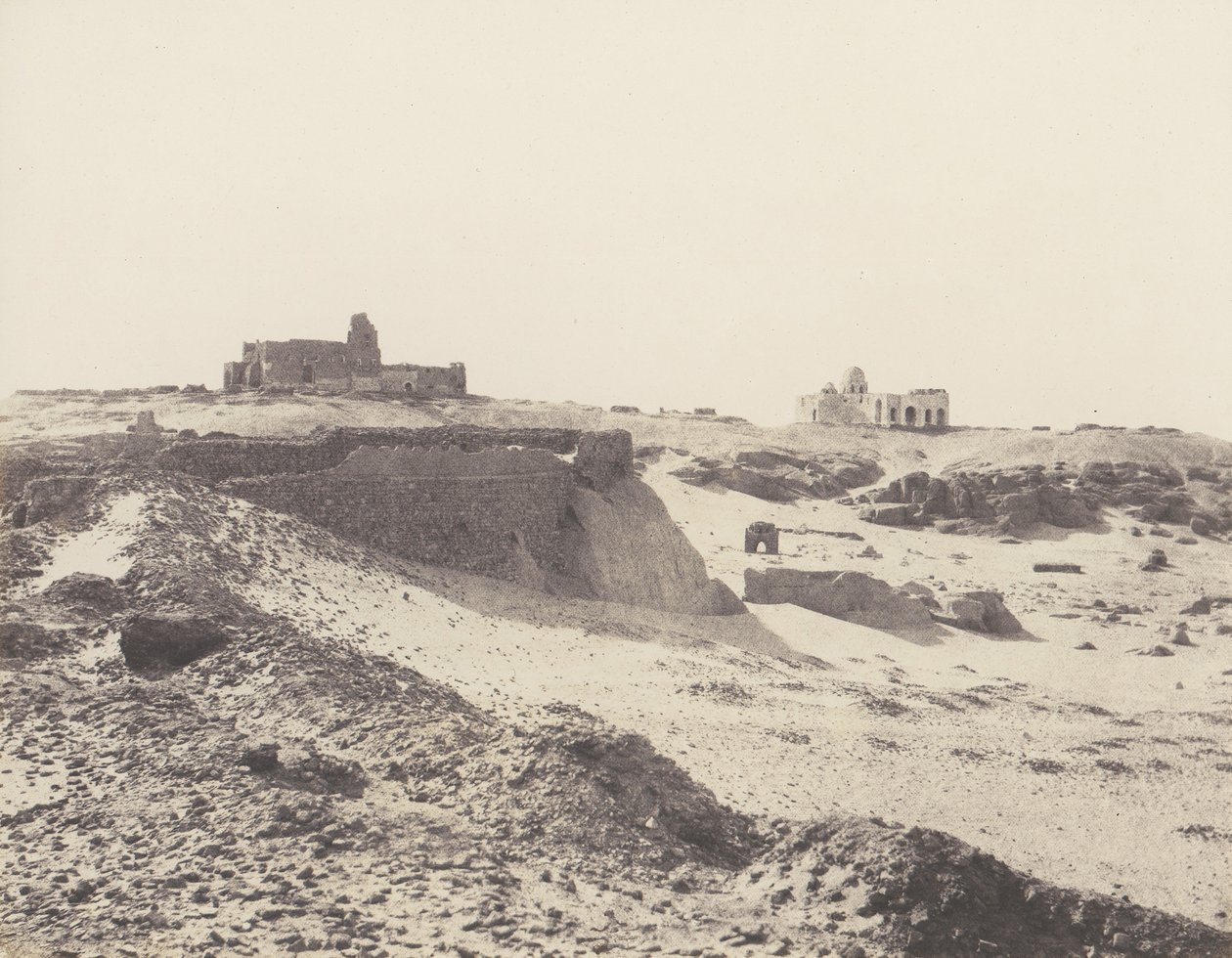 असवान, प्राचीन अरब बाड़े के खंडहर, शहर के दक्षिण-पूर्व, 1851-52, 1853-54 मुद्रित। द्वारा फेलिक्स टाइनार्ड