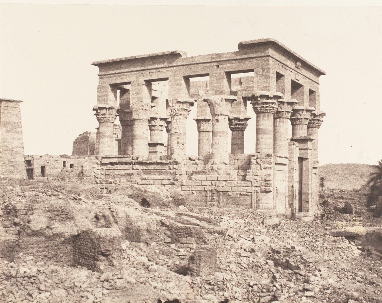 फ़िले फ़िले का द्वीप, ईस्ट ब्लॉक - पॉइंट डी से साइड व्यू, 1851-52, 1853-54 छपा। द्वारा फेलिक्स टाइनार्ड