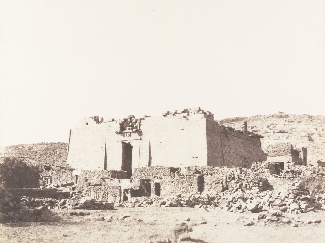कलबचे तल्मिस, मंदिर के खंडहर - अग्रभाग और बाड़े की दीवार, 1851-52, 1853-54 मुद्रित। द्वारा फेलिक्स टाइनार्ड