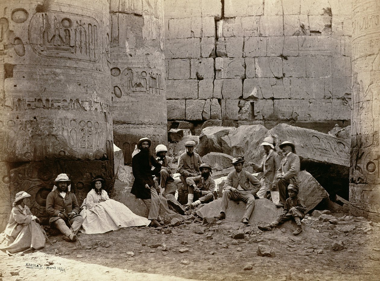 हॉल ऑफ़ कॉलम, कर्नाक, थेब्स, 1862 में समूह फोटोग्राफ द्वारा फ्रांसिस बेडफोर्ड