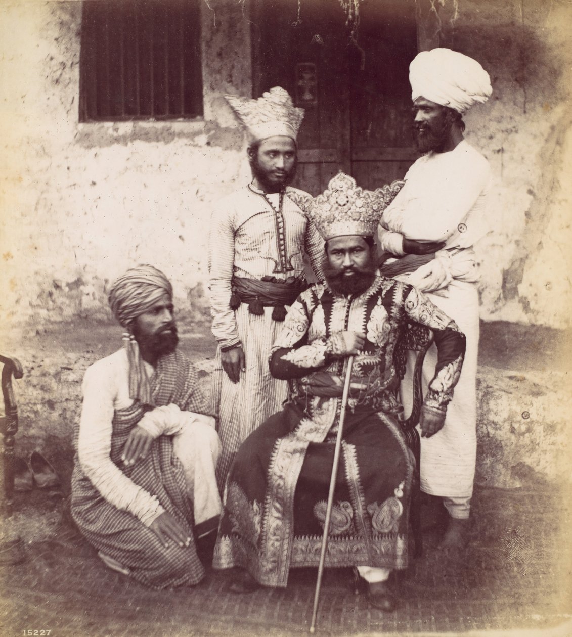 चार पूर्व भारतीय पुरुष, 1870 के दशक। द्वारा फ्रांसिस फ्रिथ