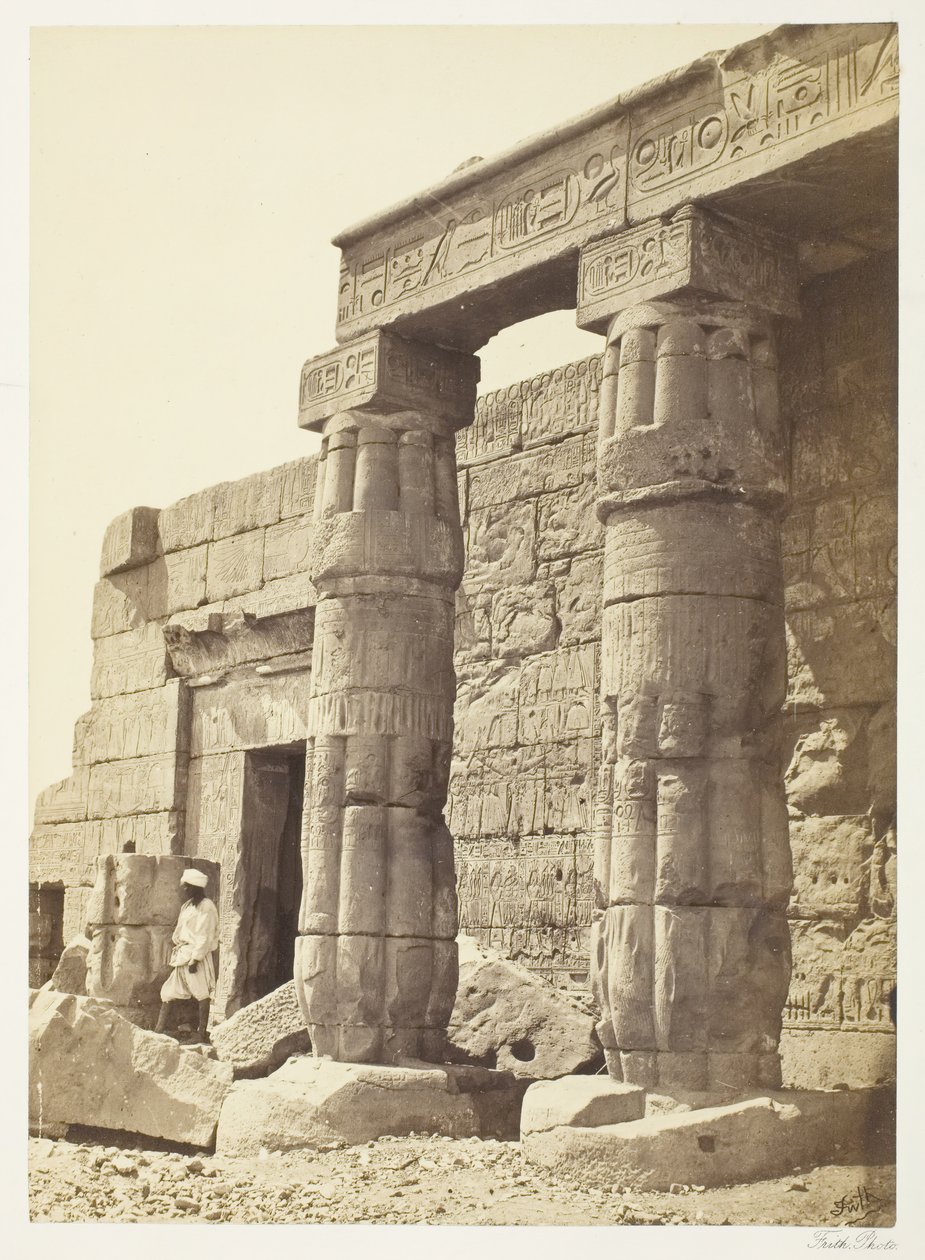 गोरनेह के मंदिर का पोर्टिको, 185862। द्वारा फ्रांसिस फ्रिथ