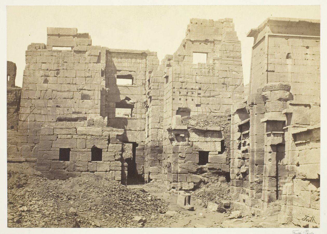 द टेम्पल पैलेस, मेदिनीत-हबू, सी। 1857. द्वारा फ्रांसिस फ्रिथ