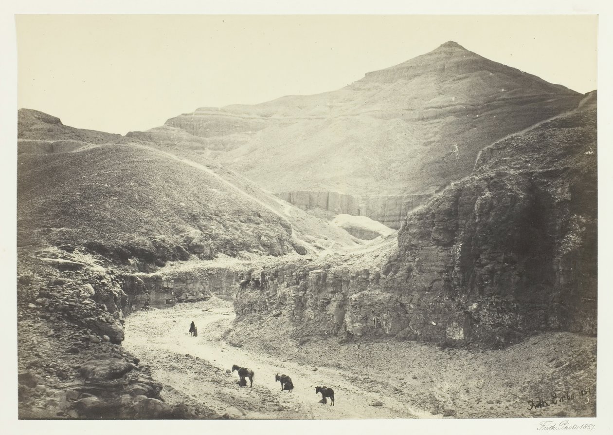 किंग्स के मकबरे की घाटी, थेब्स, 1857। द्वारा फ्रांसिस फ्रिथ