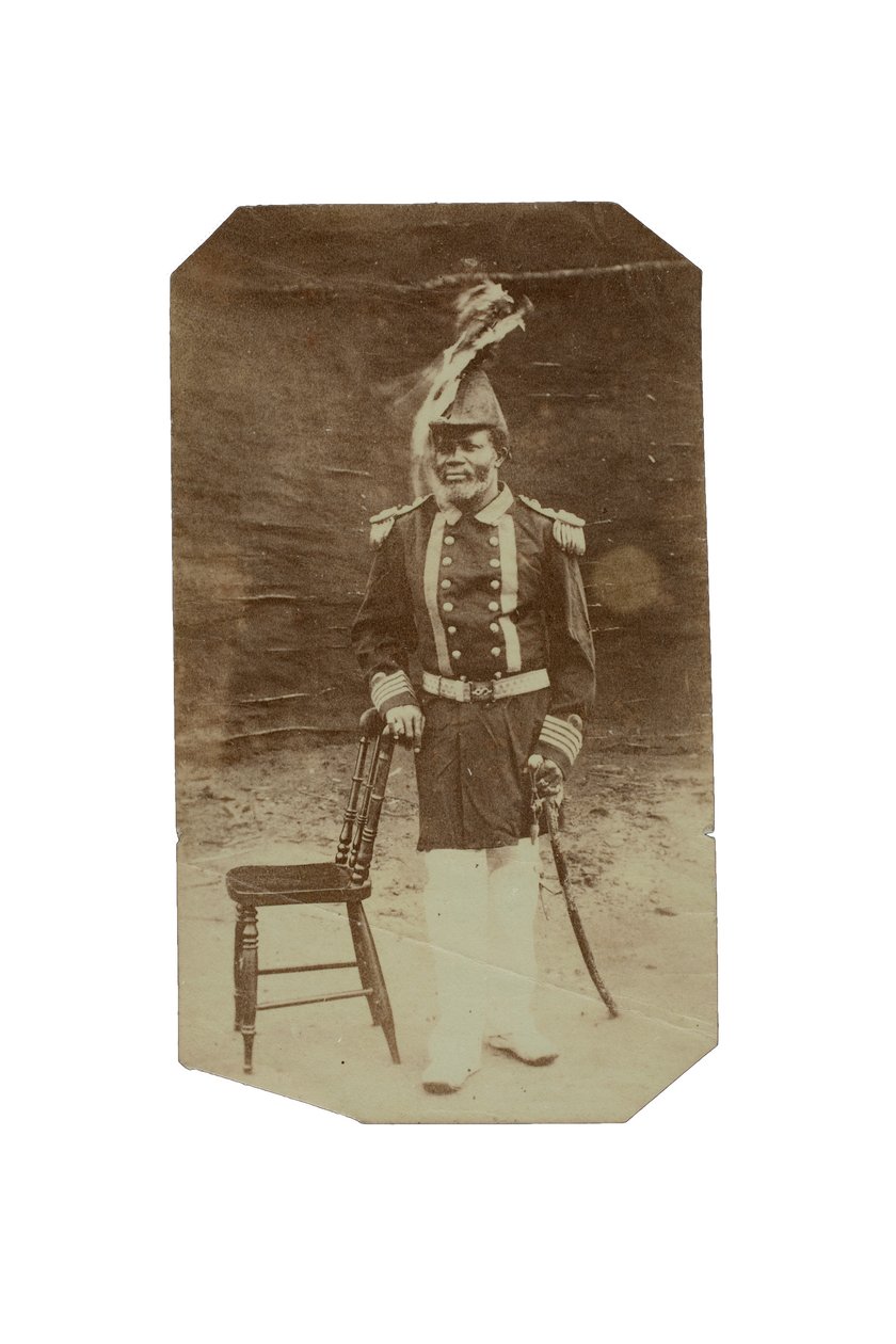 किंग जैक ऑफ़ टर्टल कोव, गैबॉन, c.1875 (एल्बम प्रिंट) द्वारा फ्रांसिस डब्ल्यू जोक