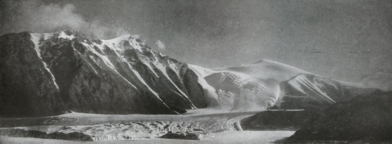 माउंट इंग्लैंड और न्यू ग्लेशियर, c1911, 1913। द्वारा फ्रैंक देबनेहम
