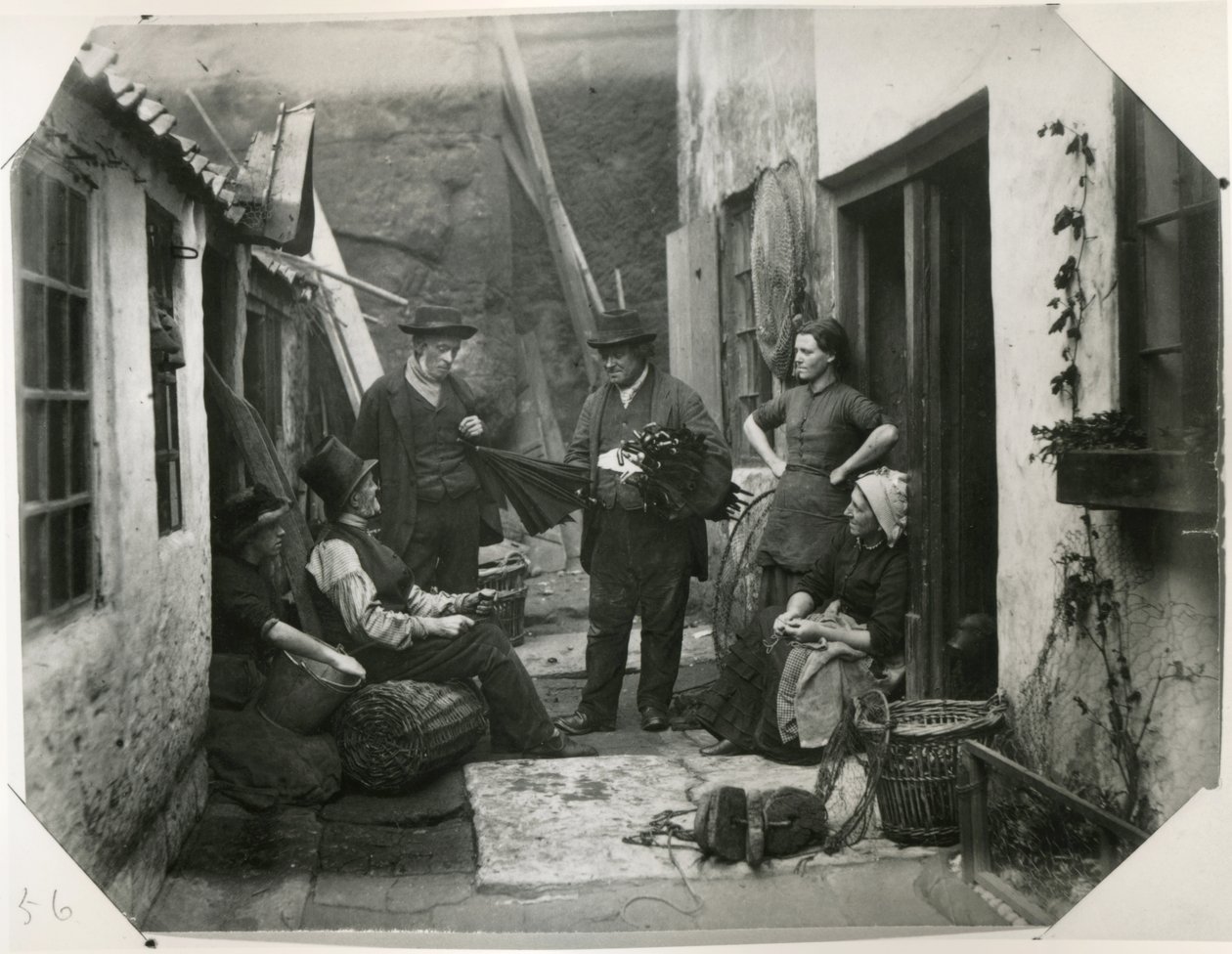व्हिट्बी फिशर फोक, c.1885 (एल्बम प्रिंट) द्वारा फ्रैंक मीडो सटक्लिफ
