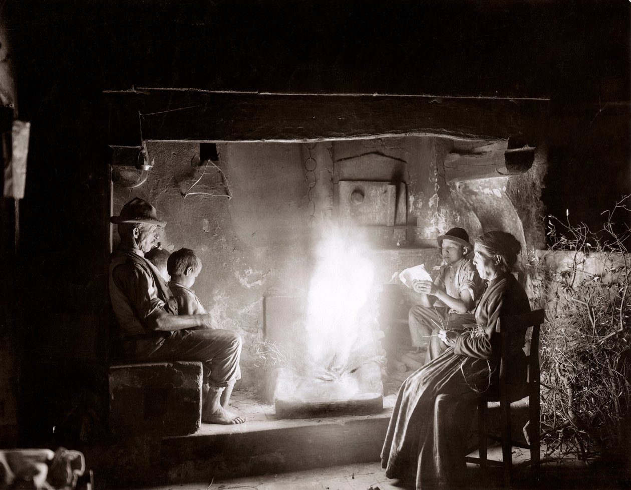 फ्लोरेंस के पास किसान परिवार, c.1900 (ग्लास प्लेट) द्वारा फ्रेटेली अलिनारी फ्रेटेली अलिनारी