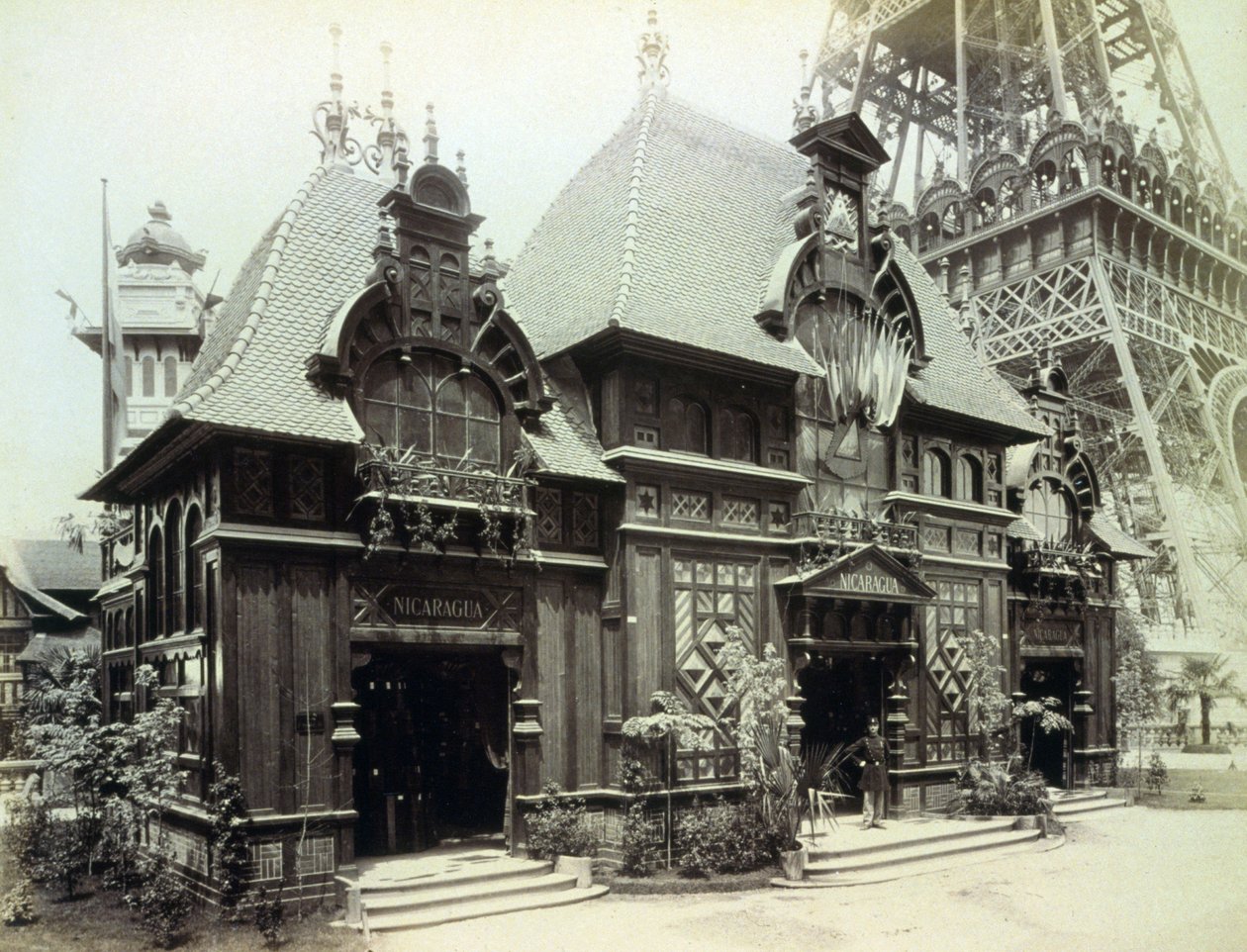 निकारागुआ का मंडप, पेरिस प्रदर्शनी, 1889 द्वारा फ्रेंच फोटोग्राफर