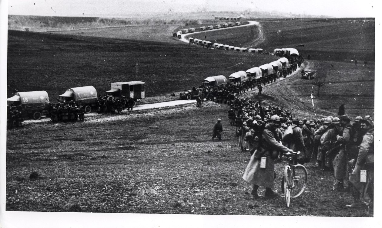 द सेक्रेड रोड, 1916 द्वारा फ्रेंच फोटोग्राफर