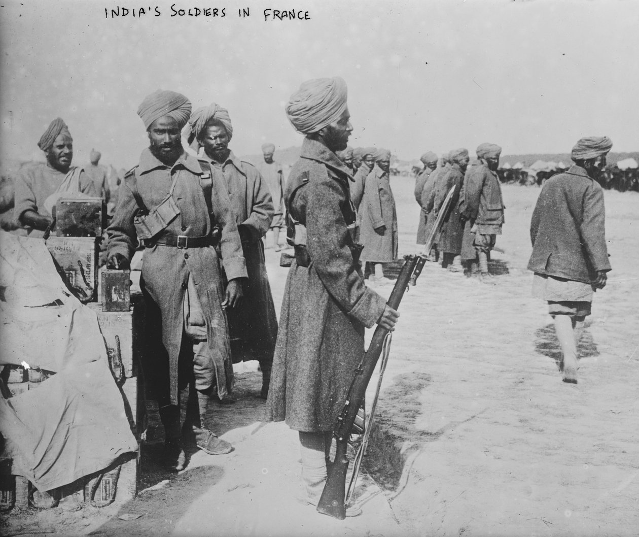 फ्रांस में भारतीय सैनिक, 1914-1915 द्वारा फ्रेंच फोटोग्राफर
