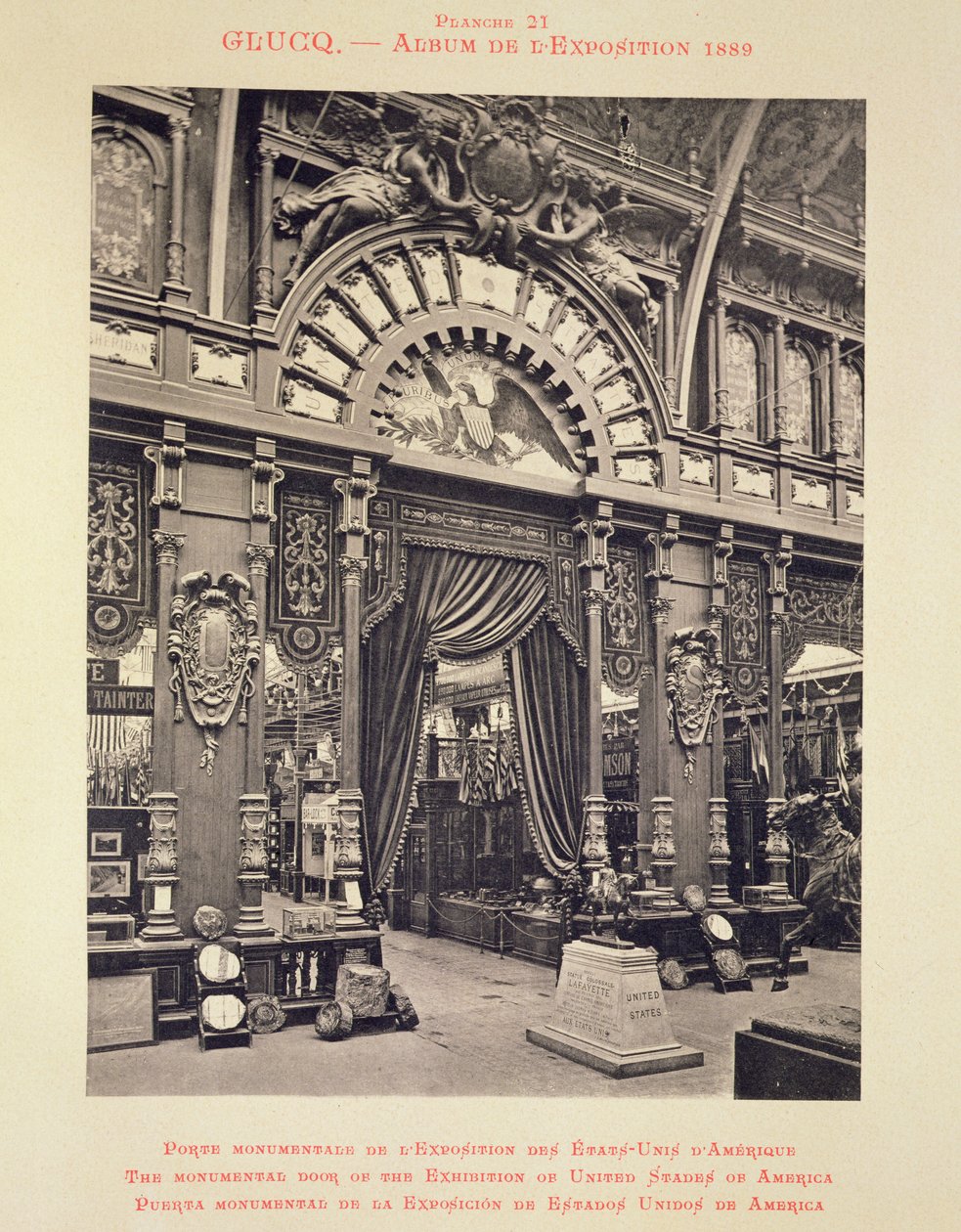 ग्लुक, पेरिस 1889 (लिथो) द्वारा 'एल'एल्बम डी ल'एक्सपोजिशन 1889' से संयुक्त राज्य अमेरिका की प्रदर्शनी का स्मारक द्वार द्वारा फ्रेंच फोटोग्राफर