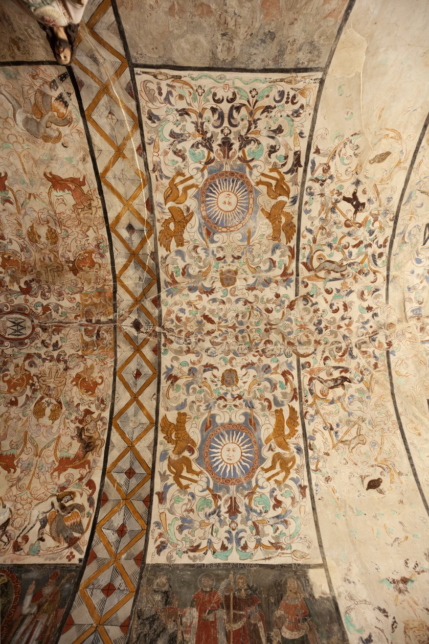 पैरिश चर्च (चर्च ऑफ अवर लेडी ऑफ सोलर्स)। आंतरिक भाग। नाव, छत। भित्ति चित्र। 16 वीं शताब्दी (?)। द्वारा फ्रेंच स्कूल