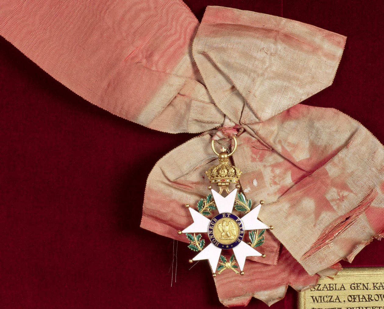 प्रिंस पोनैटोव्स्की (1763-1813) ग्रांड क्रॉस ऑफ द लीजन ऑफ ऑनर रिबन, 1811 (सफेद और हरे रंग की तामचीनी के साथ सोना) द्वारा फ्रेंच स्कूल