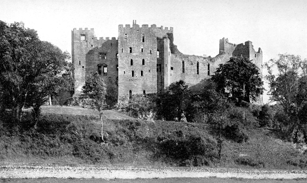 लुडलो कैसल, श्रॉपशायर, इंग्लैंड, 1924-1926। द्वारा फ्रिथ और सह