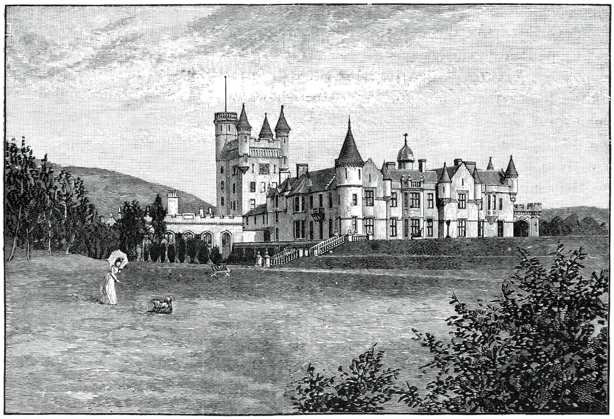 उत्तर-पश्चिम से बाल्मोरल कैसल, एबर्डीनशायर, स्कॉटलैंड, 1900। द्वारा जीडब्ल्यू विल्सन एंड कंपनी