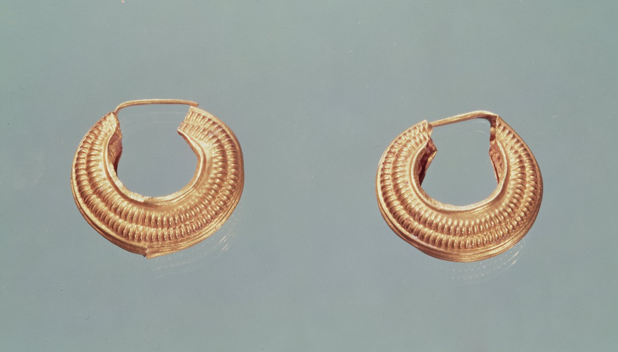 बालियों की जोड़ी, सेंट-जीन-डी-टूरबे, टेने I, c.475-0 ईसा पूर्व (स्वर्ण) द्वारा फ्रेंच भाषा