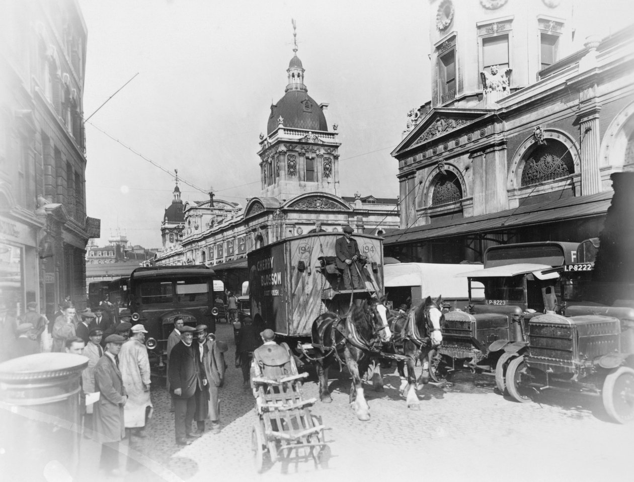 स्मिथफील्ड मार्केट, लंदन, c1920s-1930s द्वारा जॉर्ज डेविसन रीड