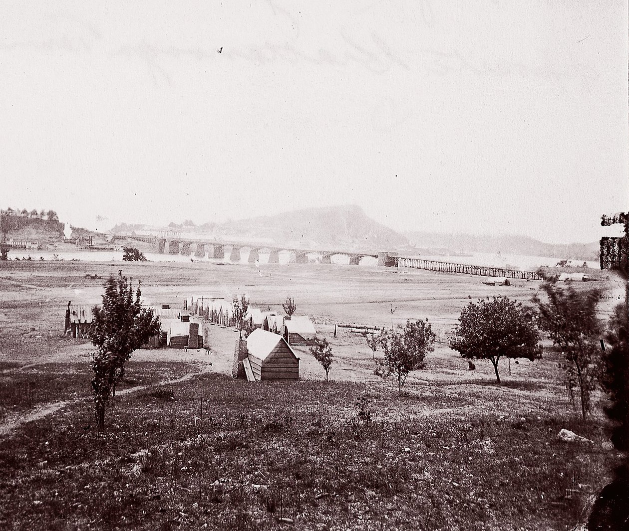 चट्टानूगा के सामने ब्रिज बिल्डर्स कैंप, सीए। 1864. द्वारा जॉर्ज एन। बरनार्ड