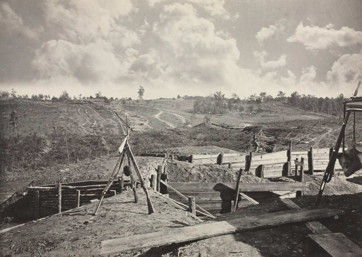 रेबेल अटलांटा, जॉर्जिया, नंबर 5, 1865-1866 के सामने काम करता है। द्वारा जॉर्ज एन। बरनार्ड