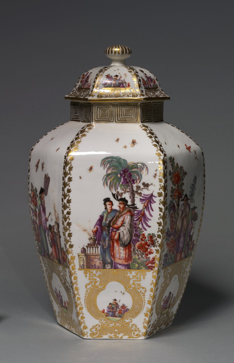 कवर किए गए फूलदान, निर्माता मीसेन पोर्सिलेन फैक्ट्री, जर्मनी, c.1728-1730 द्वारा जर्मन स्कूल