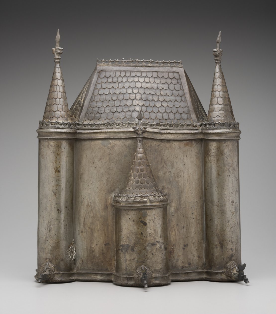 लेवर, c.1530 (पेवेटर और कच्चा लोहा) द्वारा जर्मन स्कूल