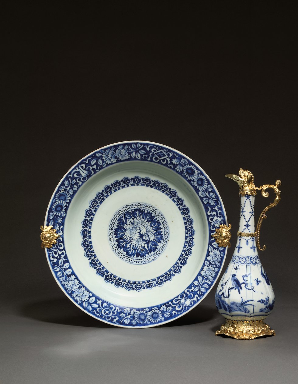 घुड़सवार चीनी ewer और पकवान, ऑग्सबर्ग, c.1655-60 (चीनी मिट्टी के बरतन और चांदी-गिल्ट) (यह भी देखें) द्वारा जर्मन स्कूल