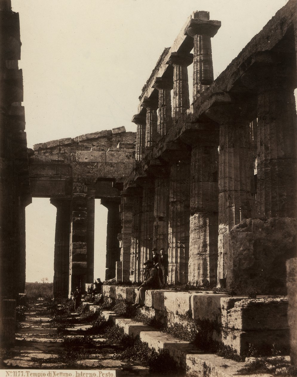 नेपच्यून के मंदिर के खंडहर, Paestum . में द्वारा जियोर्जियो गर्मी