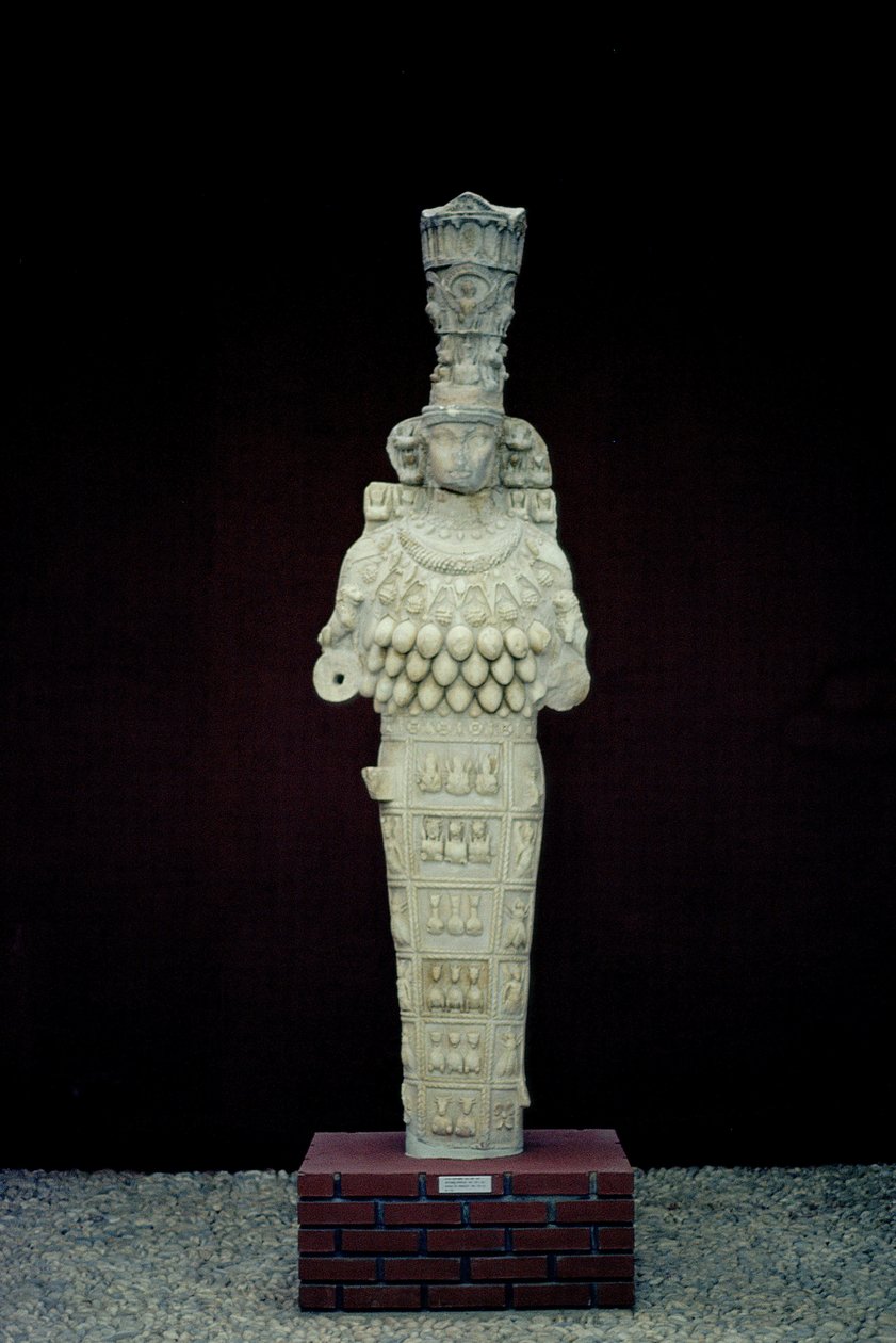 इफिसियों के कारीगर, 135-175 ईस्वी (संगमरमर) (119672 भी देखें) द्वारा यूनानी