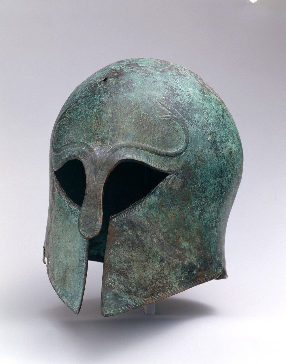 कोरिंथियन प्रकार के कांस्य पुरातन हेलमेट, c.600-575 ईसा पूर्व (कांस्य) द्वारा यूनानी