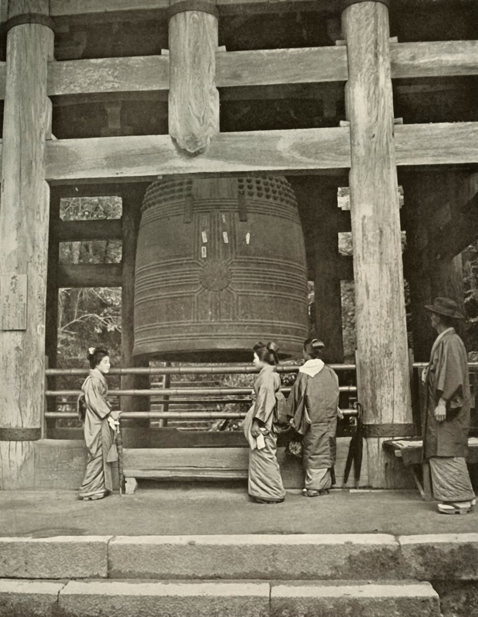 1910 में चियो-इन टेम्पल में द ग्रेट बेल। द्वारा हर्बर्ट पोंटिंग