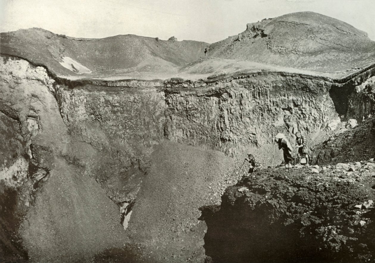 फ़ूजी-सैन का पवित्र गड्ढा, 1910। द्वारा हर्बर्ट पोंटिंग