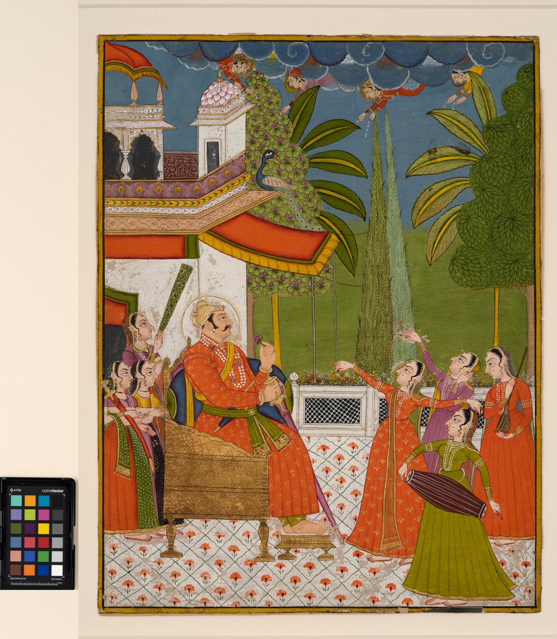 नर्तकियों और संगीतकारों द्वारा मनोरंजन के लिए एक सिंहासन पर एक राजा, c.1775 (कागज पर अपारदर्शी जल रंग) द्वारा इंडियन स्कूल