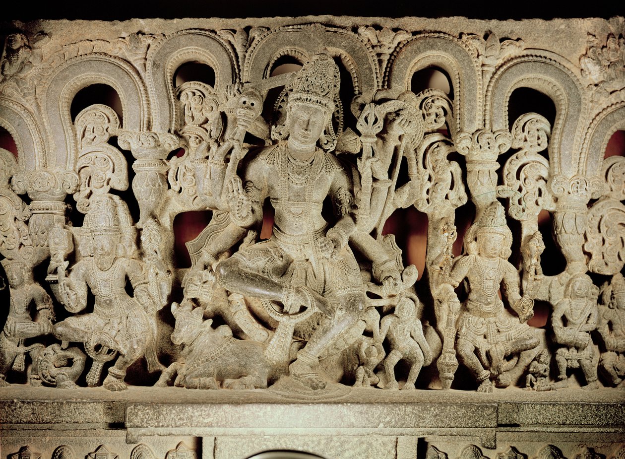 वारंटल, आंध्र प्रदेश, काकतीय राजवंश से लिंटेल हिंदू ट्रिनिटी की विशेषता रखते हैं द्वारा इंडियन स्कूल