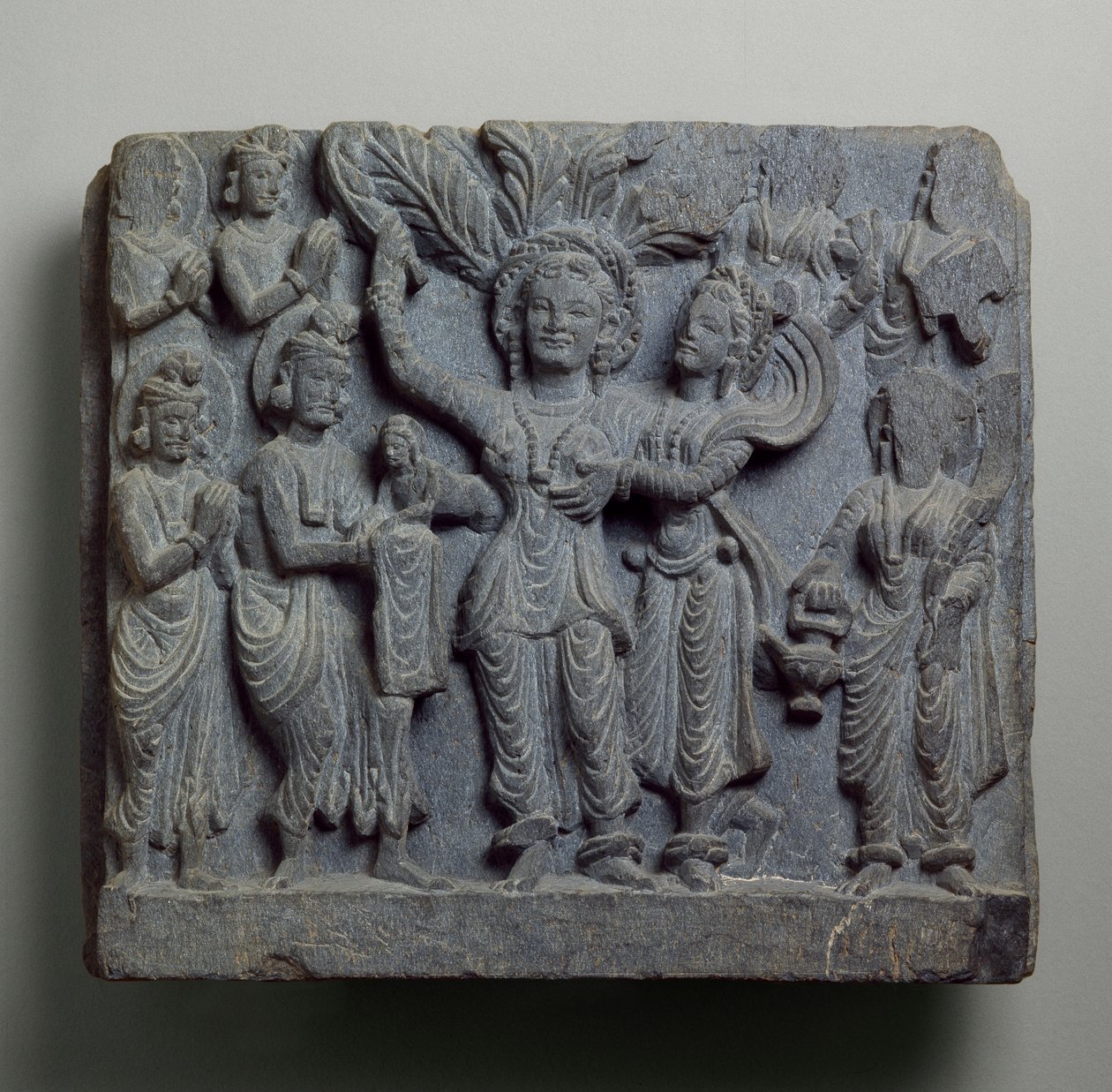 बुद्ध, गांधार, शायद सीकरी के जन्म का चित्रण, दूसरी-तीसरी शताब्दी (विद्वान) द्वारा इंडियन स्कूल