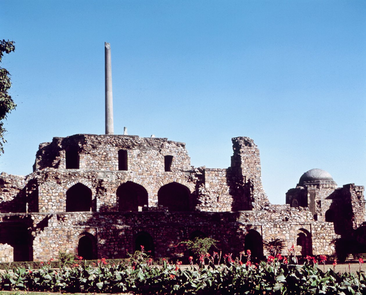 गढ़ कोटला फिरोज शाह के खंडहर, फिरोज शाह तुगलक द्वारा स्थापित (1351-88) द्वारा इंडियन स्कूल