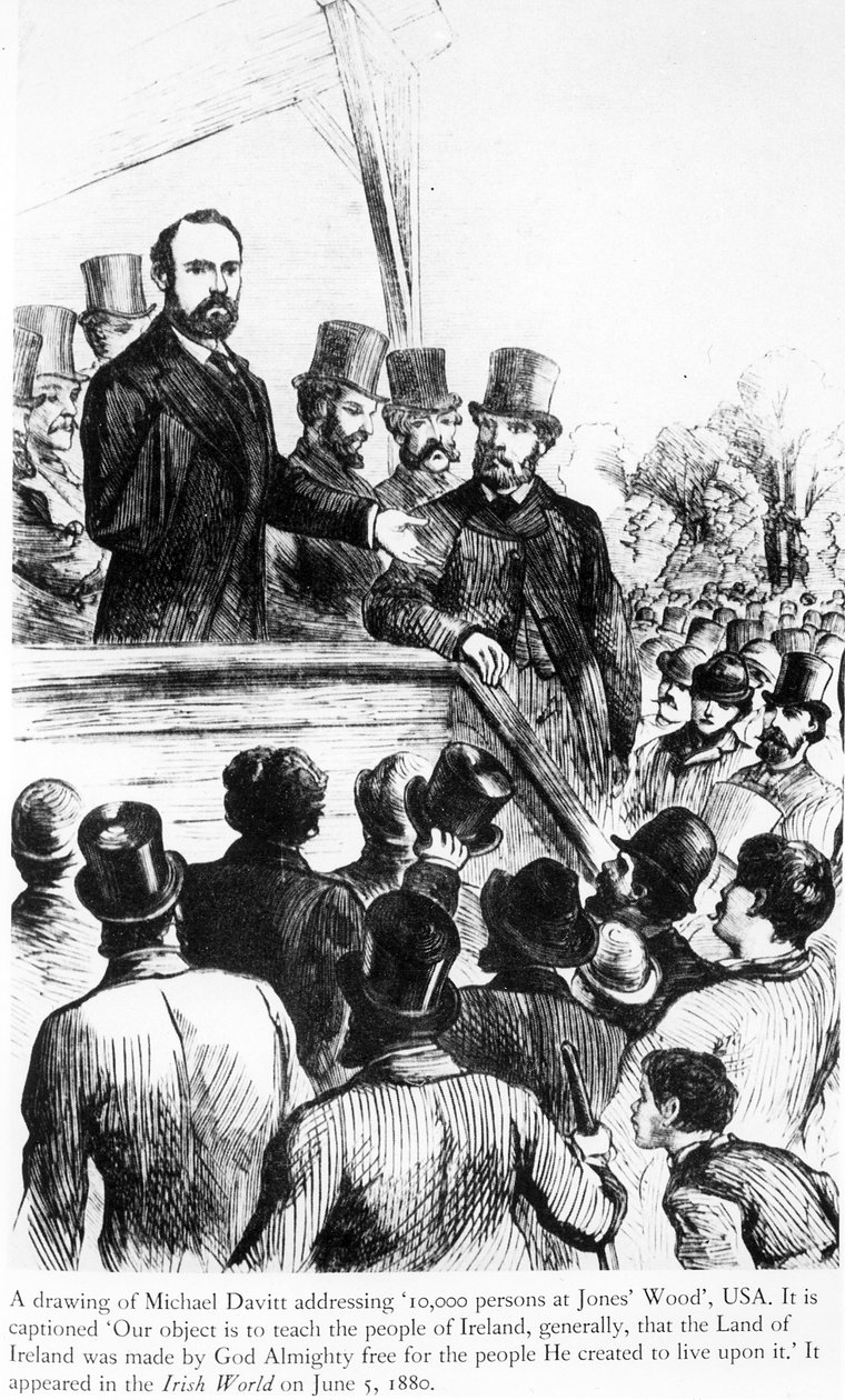 माइकल डेविट, 5 जून 1880 को आयरिश वर्ल्ड, अमेरिका से जोन्स वुड में 100,000 लोगों को संबोधित करते हुए द्वारा आयरिश स्कूल